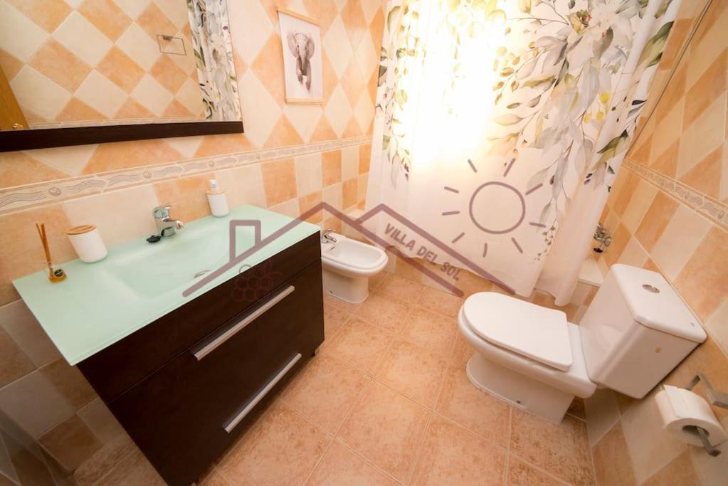 Villa Del Sol - Piscina Climatizada Mentrida Esterno foto