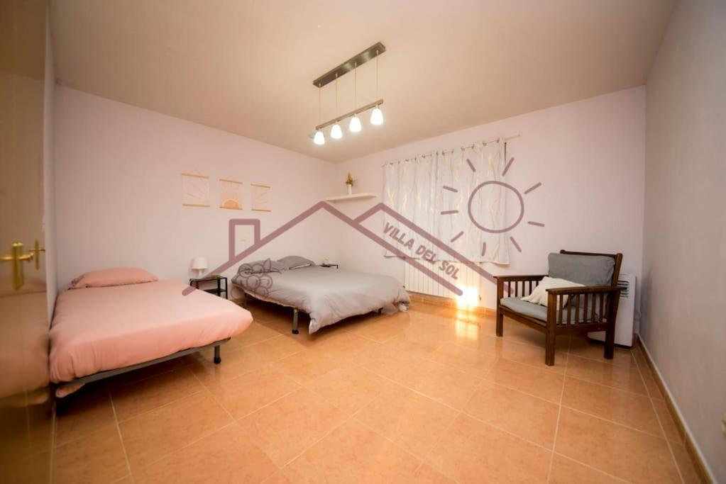 Villa Del Sol - Piscina Climatizada Mentrida Esterno foto