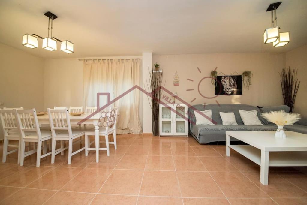 Villa Del Sol - Piscina Climatizada Mentrida Esterno foto