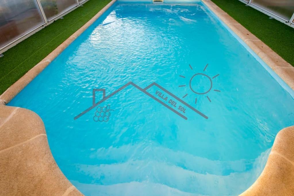 Villa Del Sol - Piscina Climatizada Mentrida Esterno foto